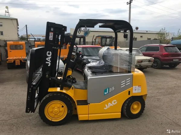 Вилочный погрузчик JAC CPCD35