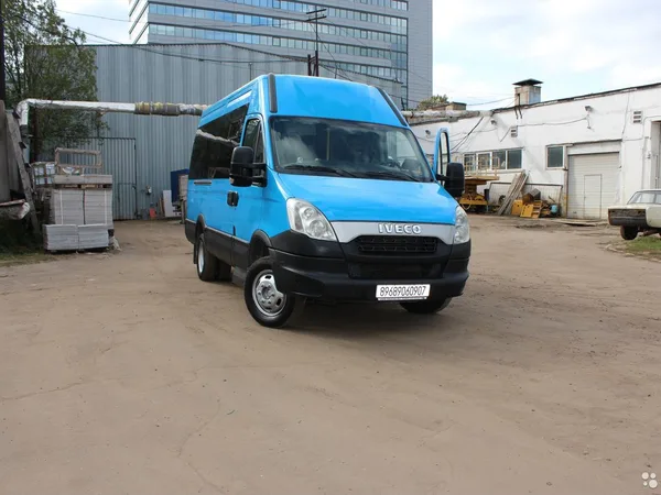 Микроавтобус Iveco Daily