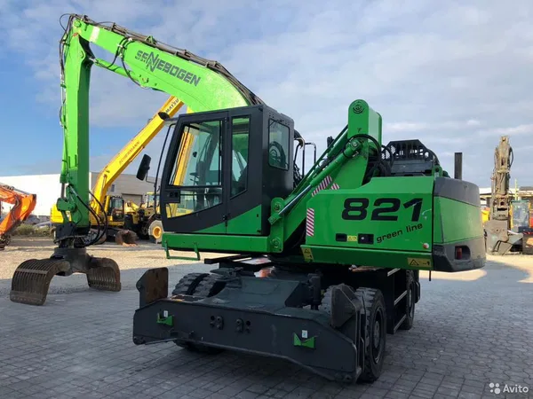 Колесный перегружатель Sennebogen 821