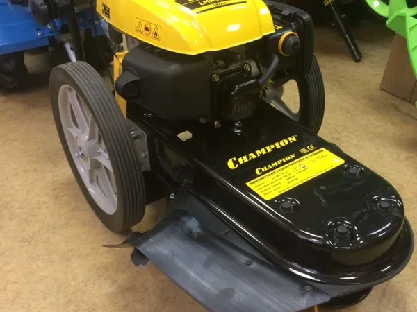 Газонокосилка Champion LMH 5640