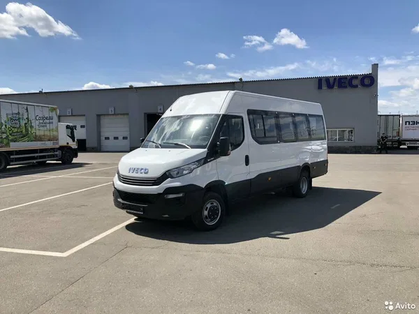 Микроавтобус Iveco Daily
