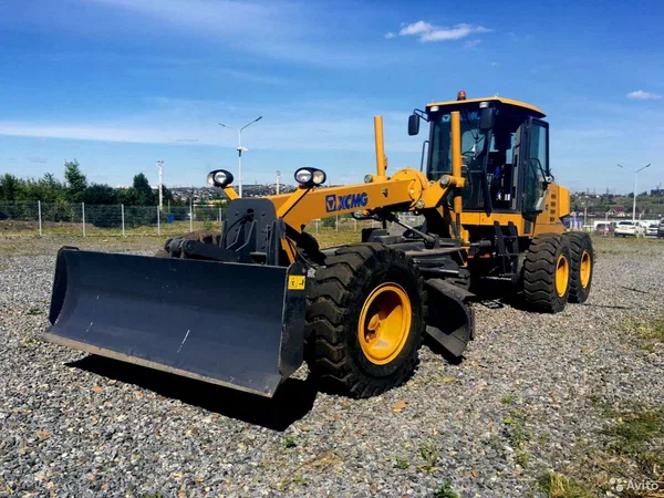 Автогрейдер XCMG GR165