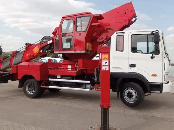 Автовышка Hansin HS4070 на шасси Hyundai