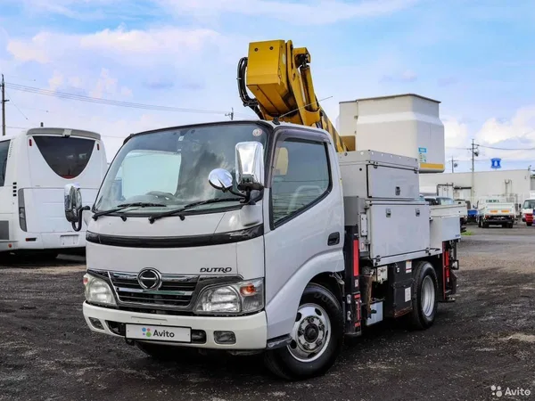 Автовышка Hino Dutro