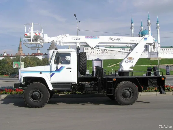Автовышка ГАЗ 3308 Садко