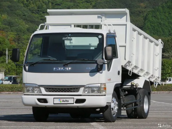 Самосвал Isuzu Elf