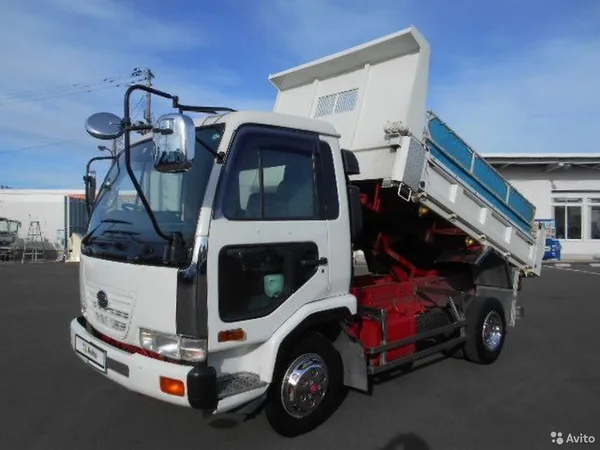 Самосвал Nissan Diesel Condor