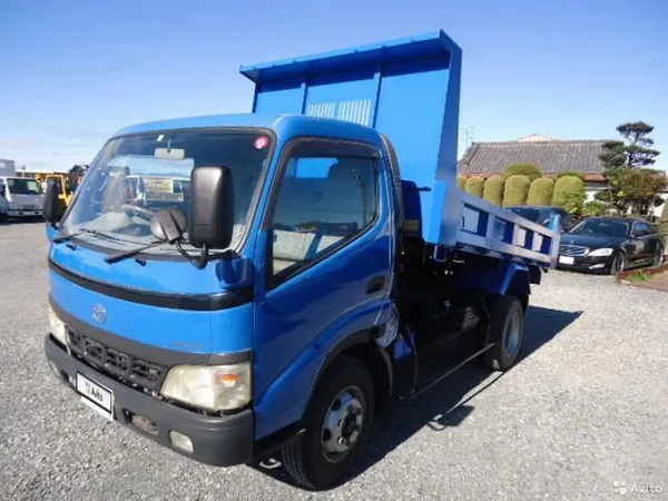 Самосвал Toyota Dyna