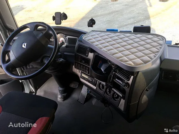 Седельный тягач Renault Magnum