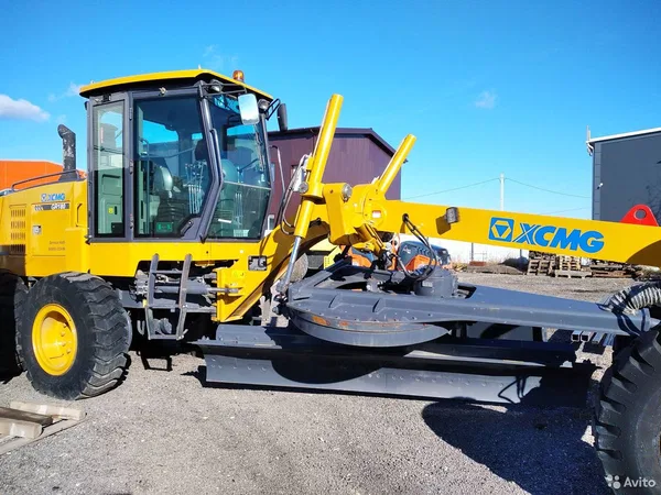 Автогрейдер XCMG GR180