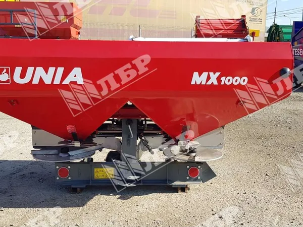 Разбрасыватель удобрений Unia MX-1000 (для минеральных удобрений)