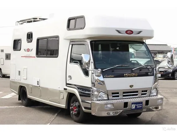 Автодом ISUZI Elf альковный