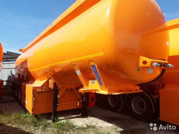 Полуприцеп бензовоз Kassbohrer STB-38-5K