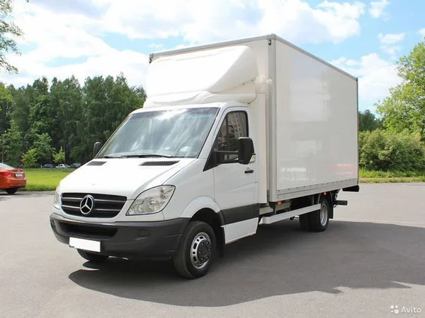 Промтоварный фургон Mercedes-Benz Sprinter
