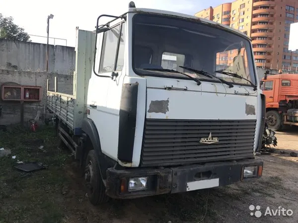 Бортовой грузовик МАЗ 4370