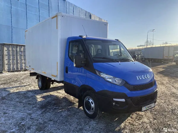 Промтоварный фургон Iveco Daily