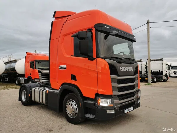 Седельный тягач Scania R440LA