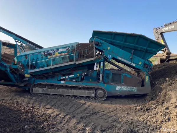 Грохот Powerscreen Warrior 1800