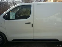 Цельнометаллический фургон Peugeot Boxer
