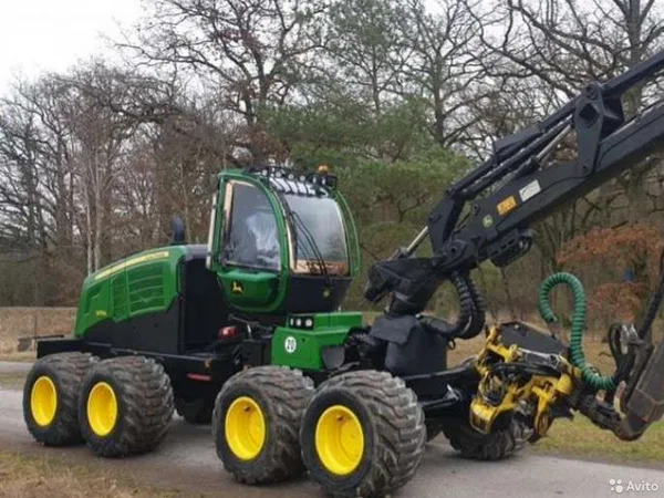 Колесный харвестер John Deere 1270G 8WD