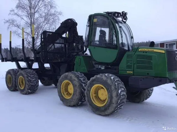 Форвардер John Deere 1510E
