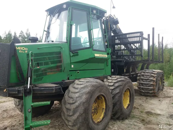 Форвардер John Deere 1410D