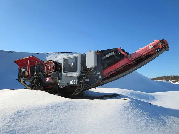 Щековая дробилка Sandvik QJ 331
