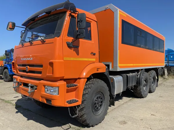 Вахтовый автобус КамАЗ 43118