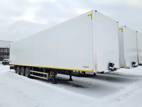 Изотермический полуприцеп Маз-Купава 93W00