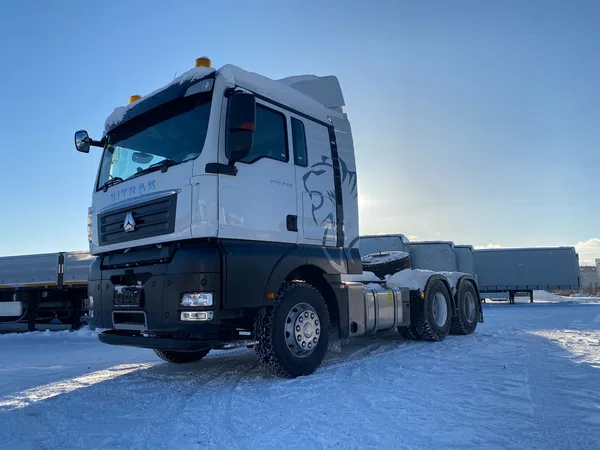 Седельный тягач Sitrak C7H