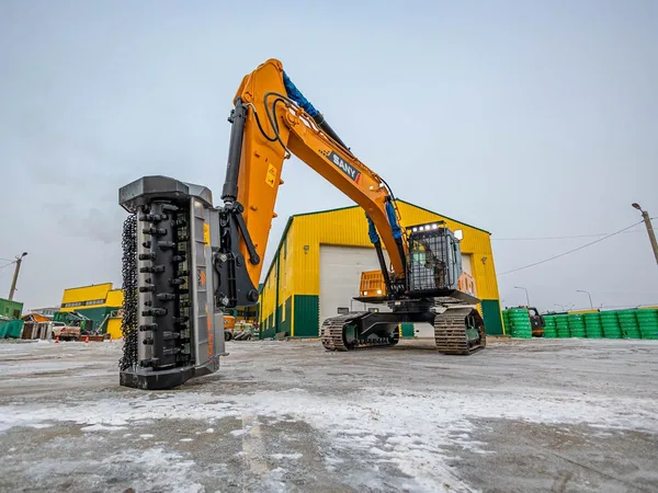 Гусеничный экскаватор SANY SY245F