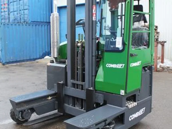 Боковой погрузчик Combilift