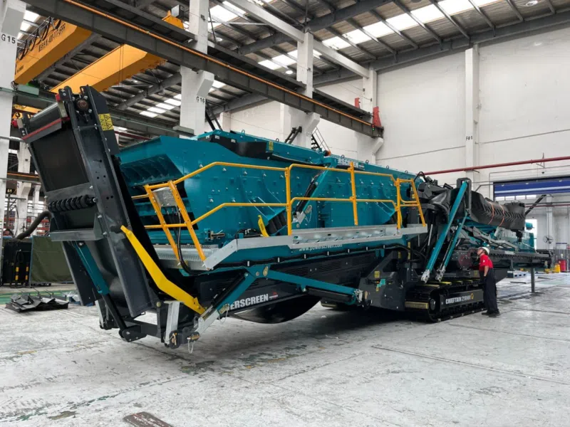 Грохот Powerscreen Chieftain 2100X Track (3 Deck)