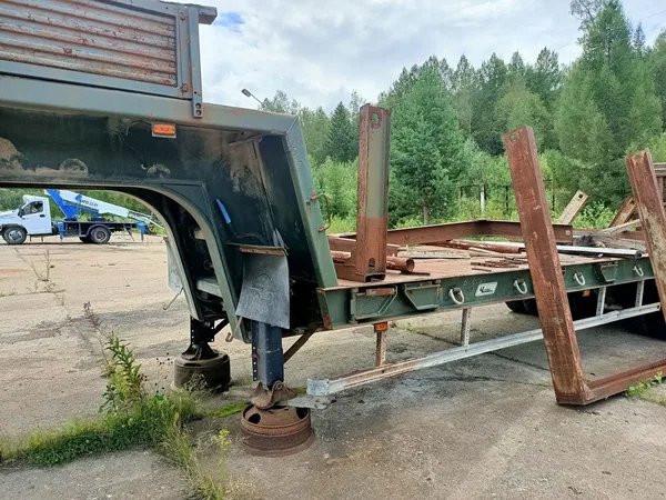 Полуприцеп тяжеловоз ЧМЗАП 9990