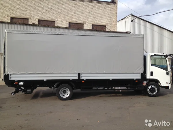 Тентованный автомобиль Isuzu ELF 9.5 (NQR90)
