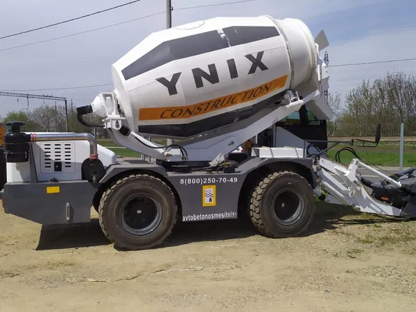 Самоходный бетоносмеситель YNIX QGMC5000