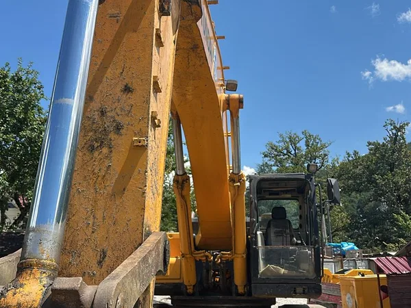 Гусеничный экскаватор Hyundai R450LC