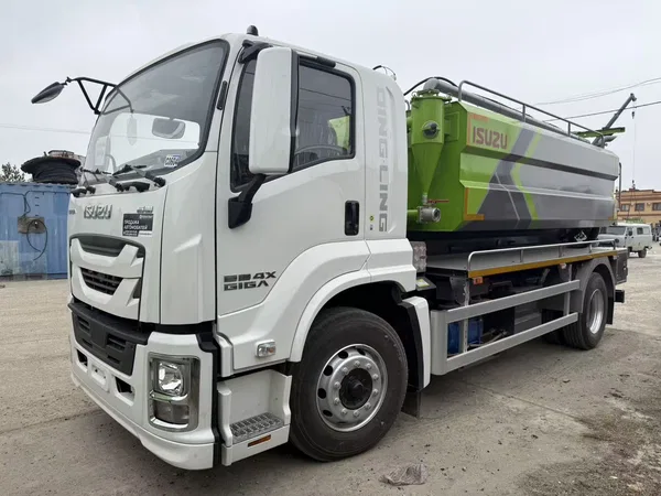Каналопромывочная машина ISUZU GIGA