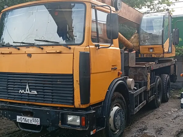 Автокран МАЗ 6562-10 на шасси Машека КС-55727-7-10