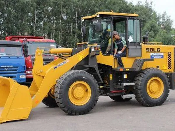 Фронтальный погрузчик SDLG 933L