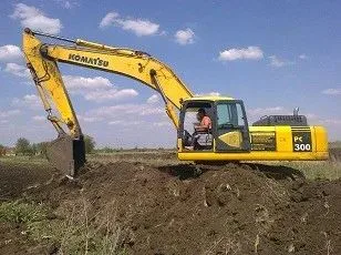 Гусеничный экскаватор Komatsu PC300 C