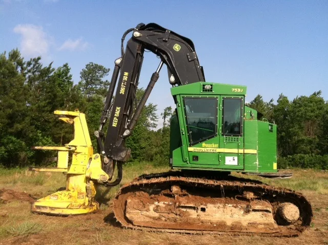 Валочно-пакетирующая техника John Deere 753J