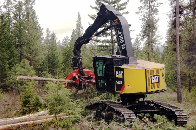 Харвестер гусеничный  Caterpillar 522B