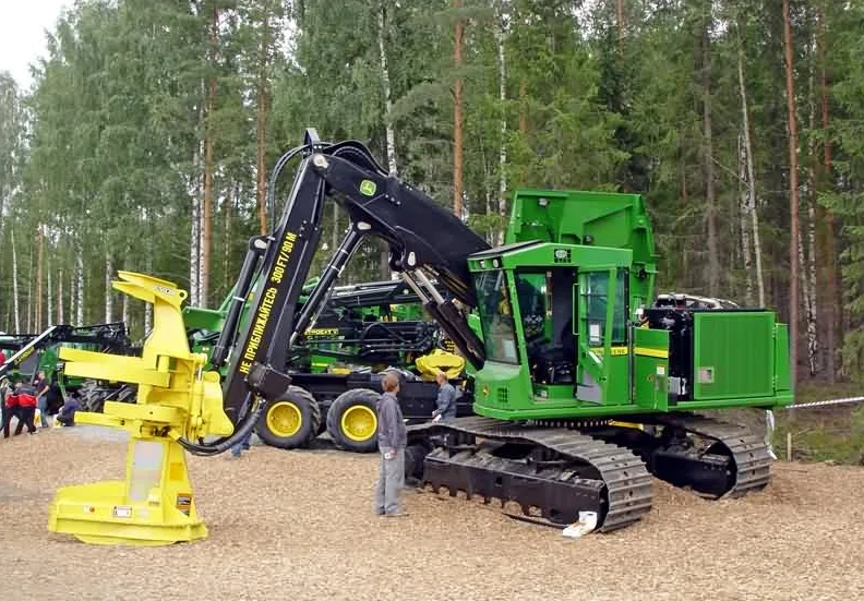 Харвестер гусеничный  Hitachi SF
