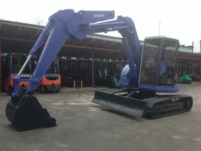 Мини-экскаватор Hitachi EX75UR