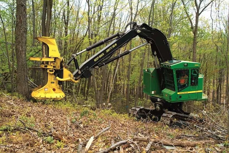 Валочно-пакетирующая техника John Deere 753J