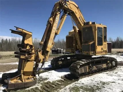Валочно-пакетирующая техника FELLER 653E