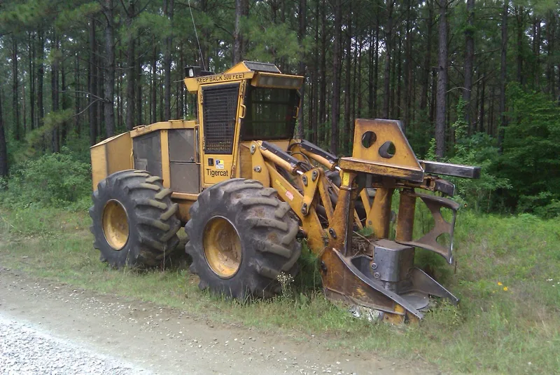 Валочно-пакетирующая техника TigerCat 718E