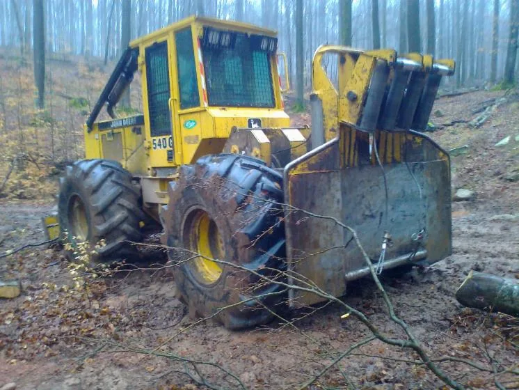 Скиддер John Deere 540G