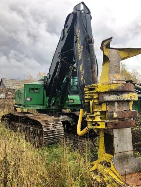 Валочно-пакетирующая техника John Deere 853J